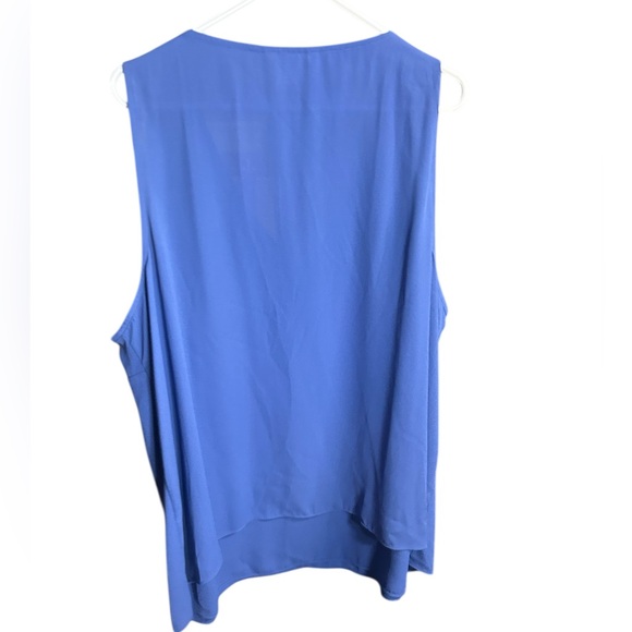 Nine West V-Neck Blue Tank Top - Picture 2 of 3